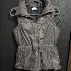 Columbia Women's Silver Gray Colored Vest